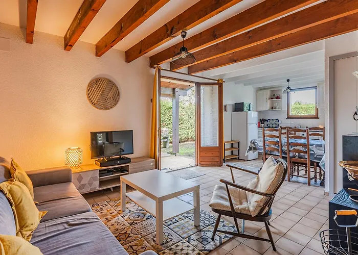 Casa vacanze Maison Mitoyenne à Sanguinet, Proche Lac, Avec Jardin Et Wi-fi - Fr-1-521-269